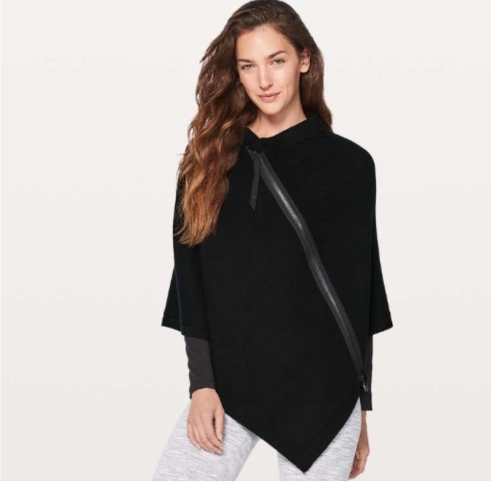 Lululemon On the Go Poncho